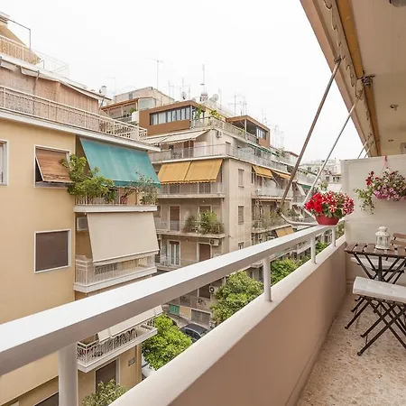 Tranquil Apt, Behind Caravel Area * Athens