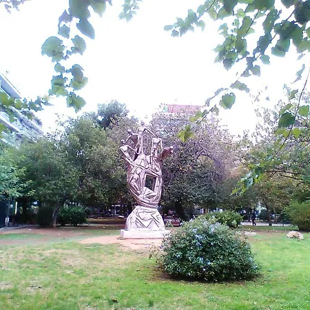 Tranquil Apt, Behind Caravel Area * Athens