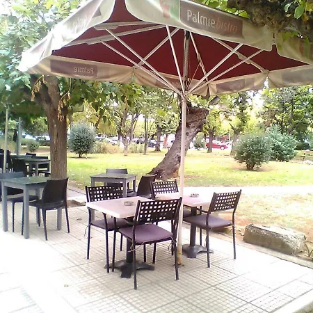 Tranquil Apt, Behind Caravel Area Apartment Athens