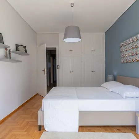 Tranquil Apt, Behind Caravel Area