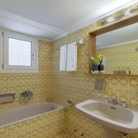 Apartament Tranquil Apt, Behind Caravel Area *